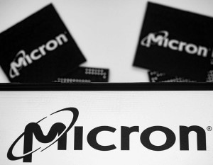 Китай пошел на обострение технологической войны с США