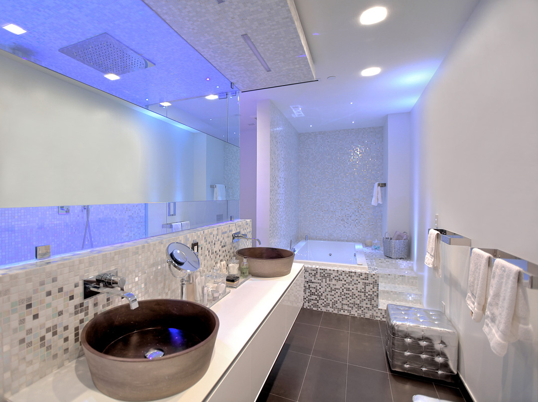 Белый интерьер ванной. Компания Бабич ремонт и дизайн квартир