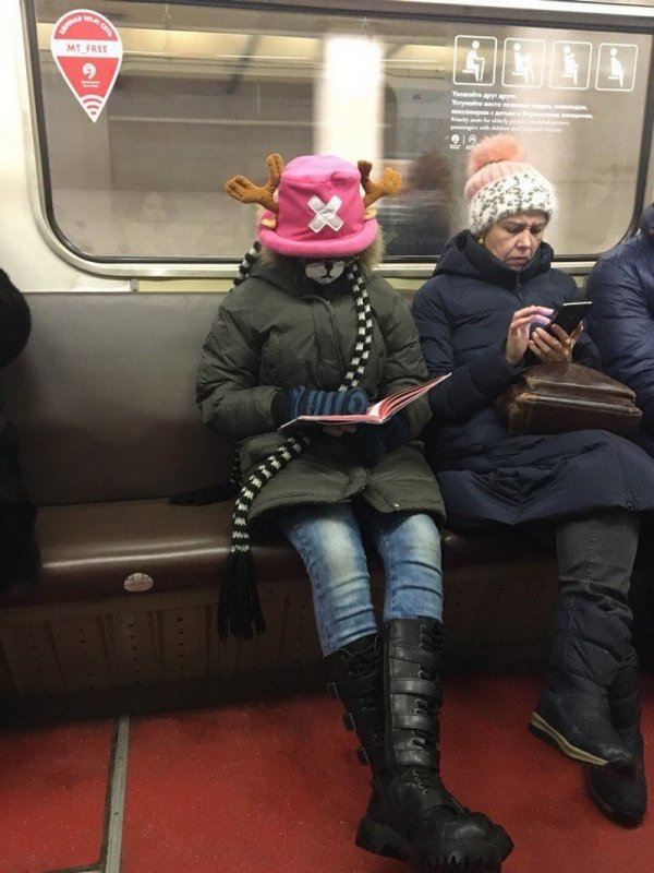 Чудаки и модники из метро  позитив,смешные картинки,юмор