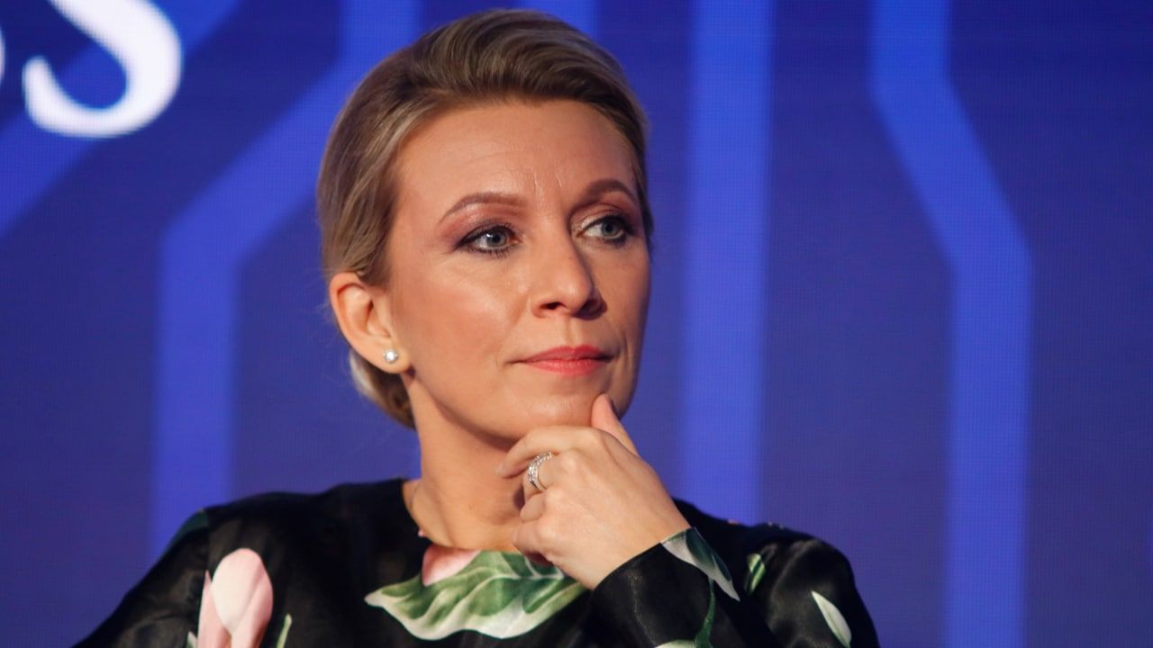 Захарова усомнилась в логичности Белого дома после заявления Кирби об «изоляции» России