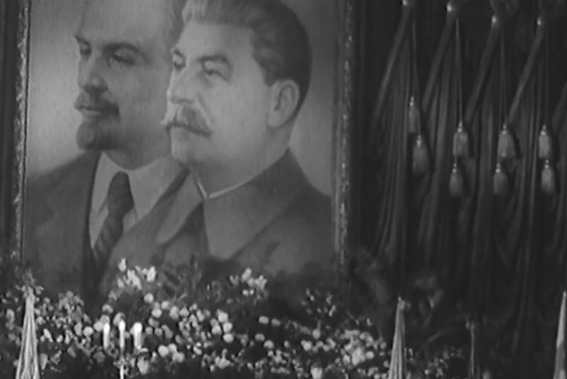 Почему СССР распался так легко и почему это нас до сих пор волнует Почему СССР распался так легко и почему это нас до сих пор волнует государства, Советский, республик, власти, невозможно, могло, распада, совсем, нужно, сегодня, просто, нельзя, тогда, которые, кажется, почти, легко, стали, Конечно, раньше