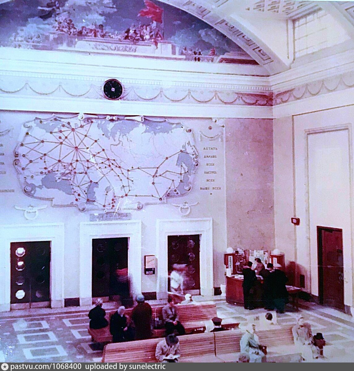 Зал ожидания Ленинградского аэропорта 1962-1964 года