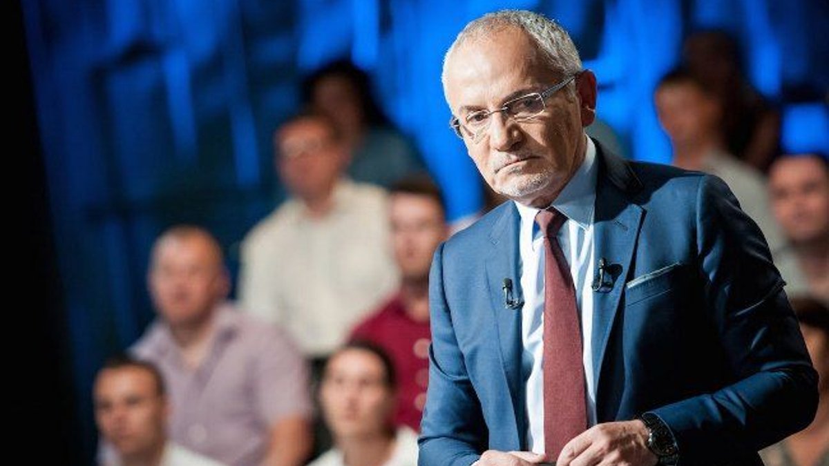 Шустерс. Виктор савик. Саратов шустер николай. Бернд шустер. Шустер николай ноликович саратов.