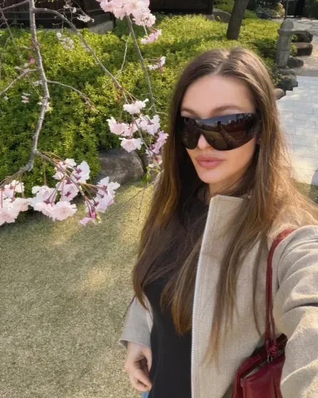 Круизы, бикини и выставки: где и как отдыхают Ксения Собчак, Кристина Романова с детьми, Виктория Лопырёва, Екатерина Климова и жена миллионера Инесса Шевчук Мухина, Ирина, дочерьюЕкатерина, Елена, Самойлова, Шевчук, Климова, Бондаренко, дочерьми, гуляет, Доронина, Инессы, Ксения, ШевчукФото, Кристина, Романова, ШевчукИнесса, Оксана, Расковалова, РомановаКристина