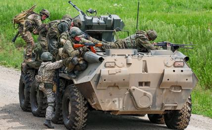 Поле боя: «Мальвину» и «Зубило» поддержит огнём новейший БТР-82АУ