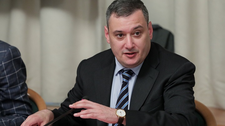 БИТВА ЗА ГЛАВНЫЙ ЗАКОН: ХИНШТЕЙН ПОКАЗАЛ ЛИНИЮ ФРОНТА БИТВА ЗА ГЛАВНЫЙ ЗАКОН: ХИНШТЕЙН ПОКАЗАЛ ЛИНИЮ ФРОНТА россия