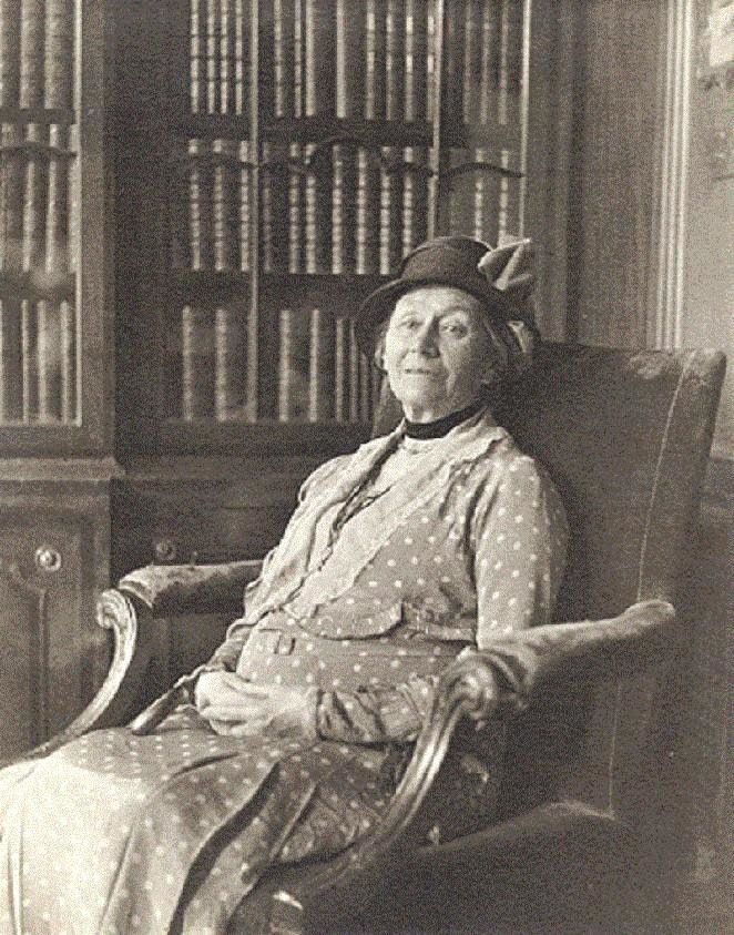 Алиса Лидделл Харгривз Плезенс в пожилом возрасте, 1932 г. Алиса Лидделл Харгривз Плезенс в пожилом возрасте, 1932 г. алиса в стране чудес, книга, прототип