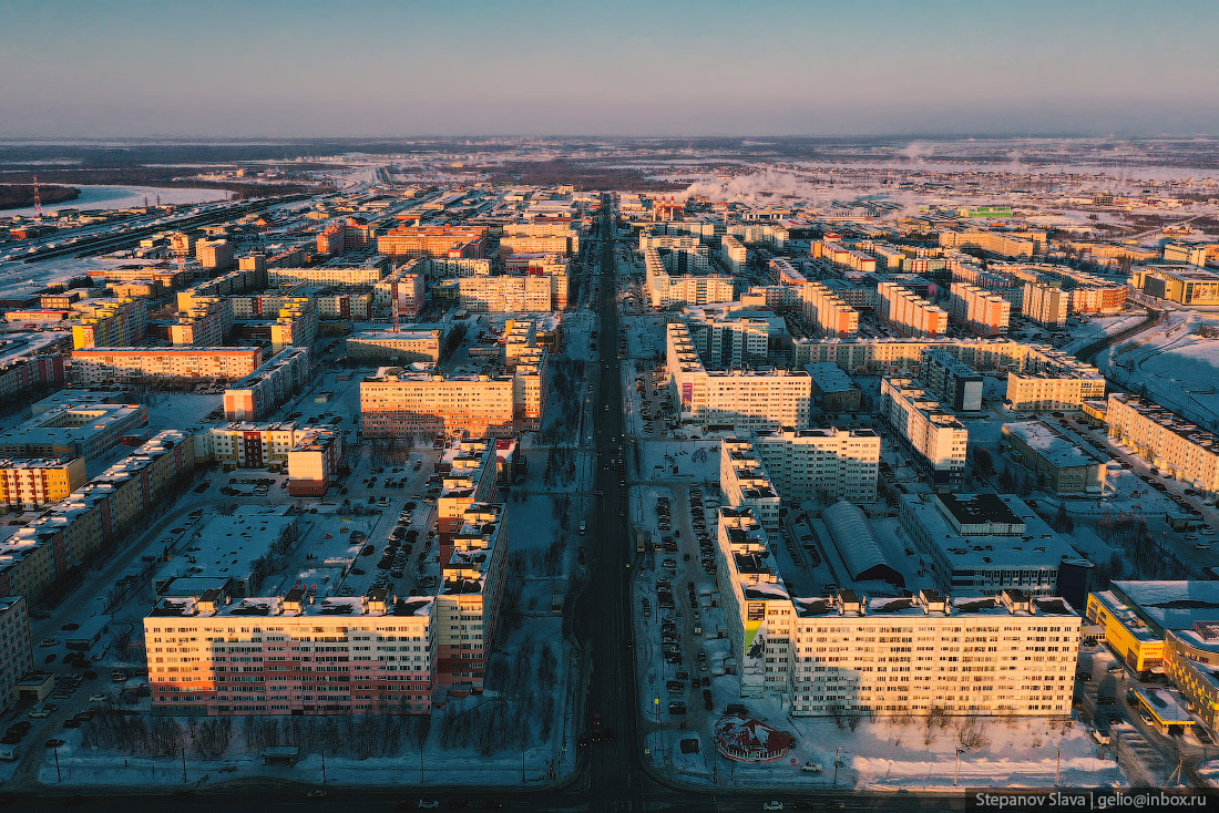новый уренгой, с высоты, ленинградский проспект