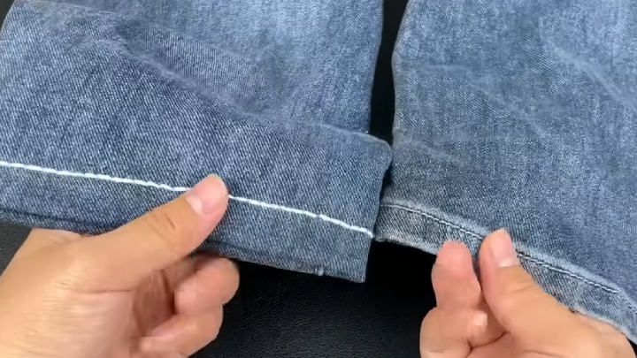 Подшейте длинные джинсы за 5 минут! Два трюка: с сохранением фабричного шва и без мастер-класс,шитье