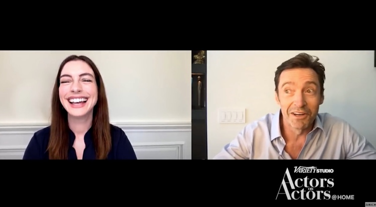 Энн Хэтэуэй рассказала о необычных съемках у Кристофера Нолана: "На его площадке нет стульев и никто никогда не сидит" Звезды,Новости о звездах