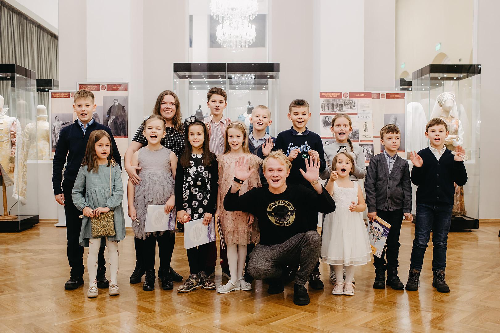 «Театральная азбука»: новый проект, который помогает детям познакомиться с театральным искусством театра, детей, театре, театр, после, Evgeny, сейчас, артистов, Малого, спектакля, Малый, больше, занятия, можно, группы, которые, проект, детьми, студии, конечно