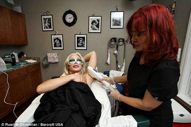 Отдать 125 тысяч долларов, чтобы выглядеть как мультяшная героиня 