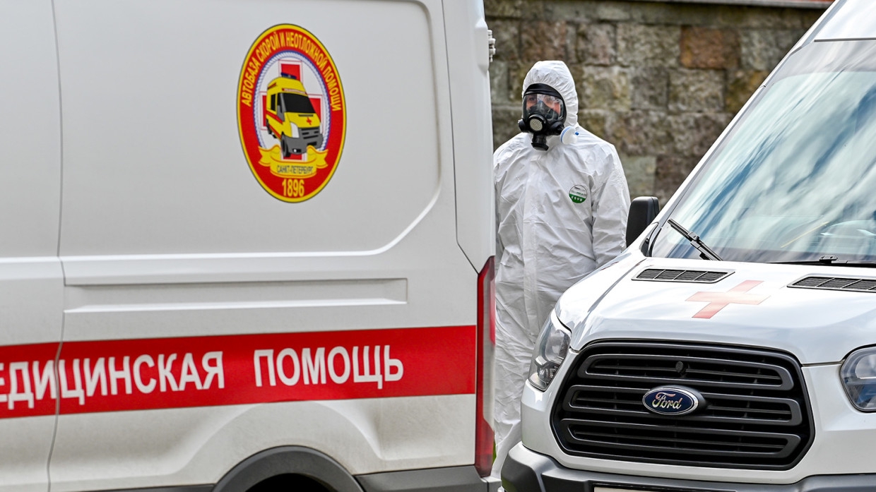 Оперштаб сообщил о 8995 новых случаях коронавируса в России