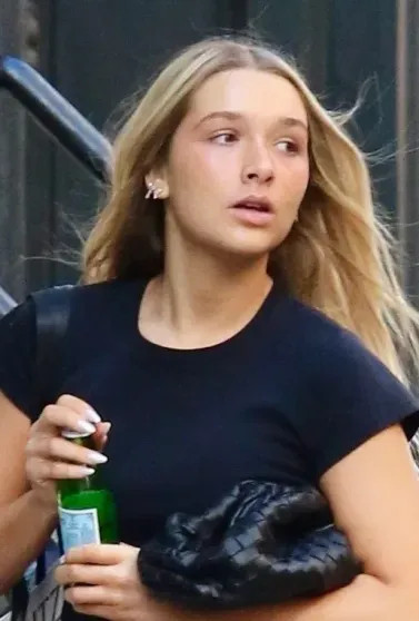 14-летняя дочь Виктории и Дэвида Бекхэм выгуляла образ в стиле нулевых Харпер, также, Виктория, Дэвида, БекхэмХарпер, часто, внимание, недавно, время, Виктории, Бекхэм, Legionmediaru, считают, признанной, БекхэмВ, возрастаХарпер, своего, взрослой, слишком, выглядеть