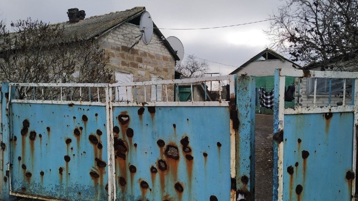 Донбасс сегодня: нацгвардейцы расстреляли «правосеков», местные жители проучили морпехов