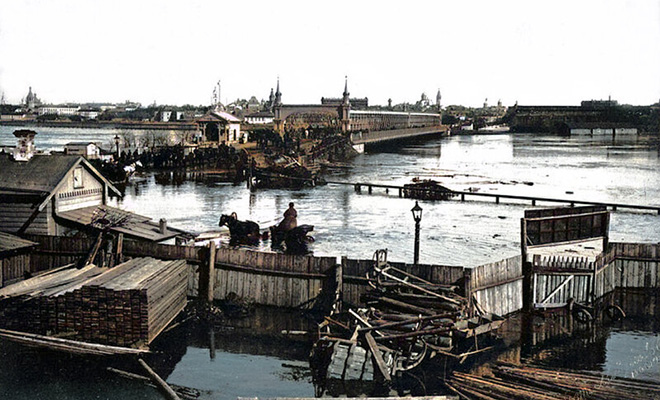 В апреле 1908 года вода в Москве реке поднялась на 9 метров. Редкие цветные фото явления, о котором сегодня не помнят почти, города, поднялась, Москве, Проснувшись, путешествовать, Площадь, Павелецкого, вокзала, стала, Крымский, озером, превратился, остров, подъезды, подоконников, первых, этажей Уже, после, Венеции»А