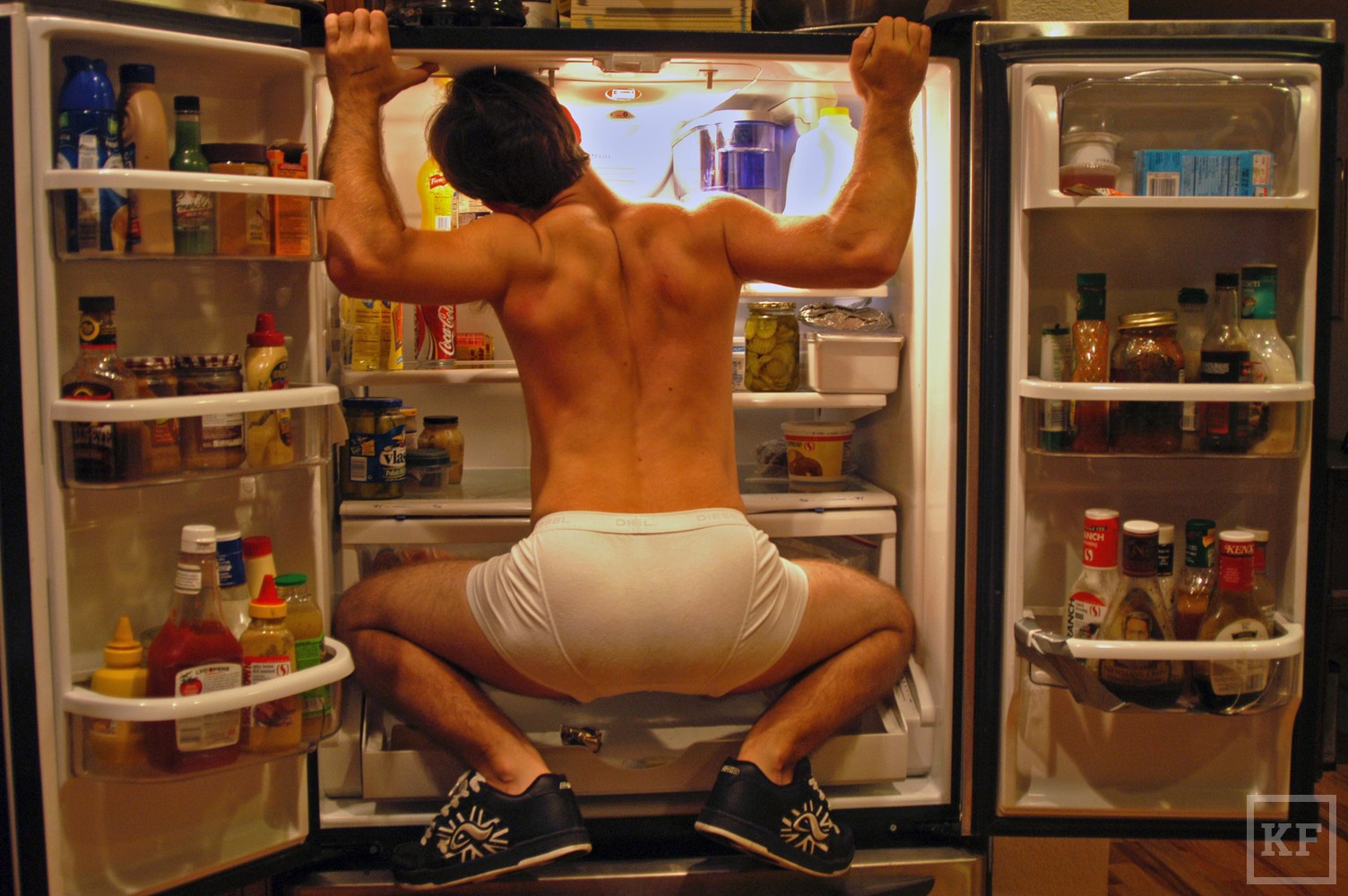 фото голая в холодильнике фото 97