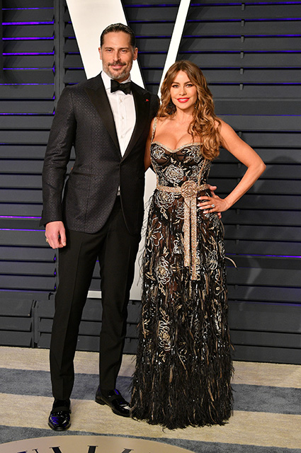 Рене Зеллвегер, Джессика Альба, Моника Левински и другие звезды на вечеринке журнала Vanity Fair: часть I Рене Зеллвегер, Джессика Альба, Моника Левински и другие звезды на вечеринке журнала Vanity Fair: часть I Хроника