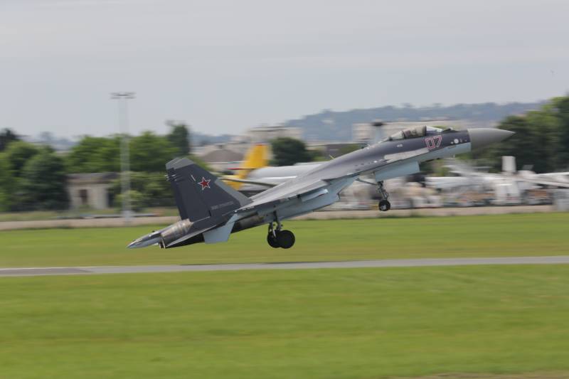 Российские Су-35 для иранских ВВС Российские Су-35 для иранских ВВС ввс