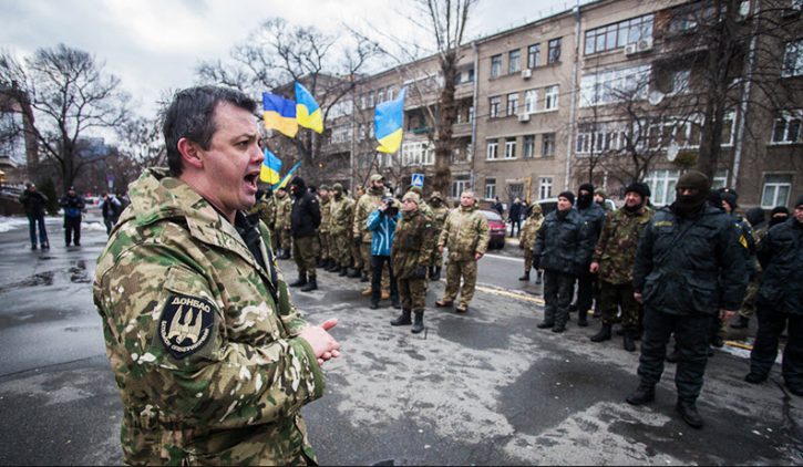 Новый виток хаоса на Украине: Порошенко опять угрожает кровавый Майдан-3