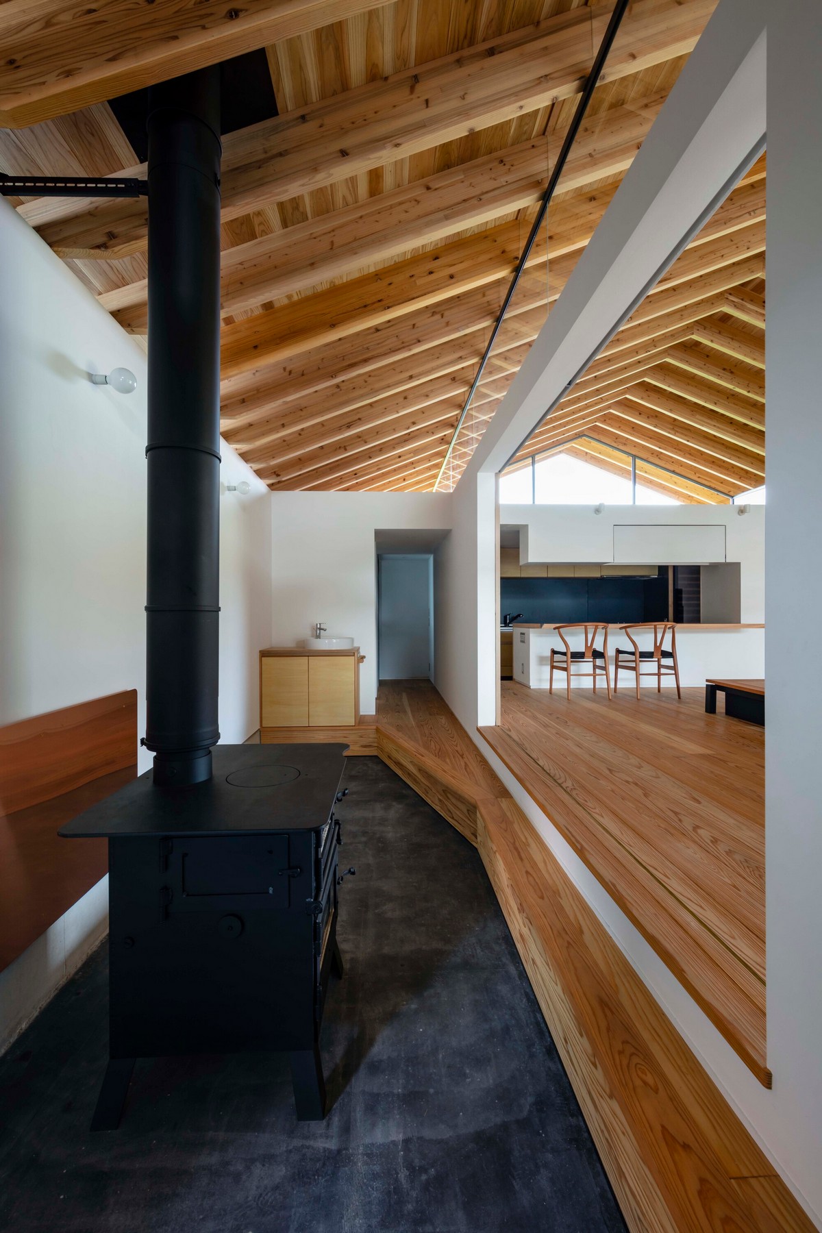 Обугленный дом выходного дня в Японии