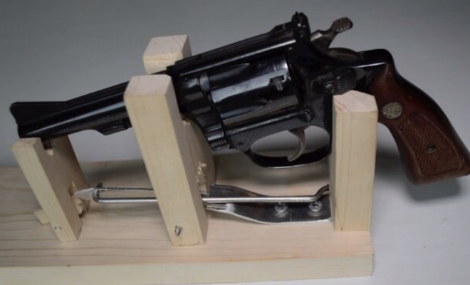 Первая мышеловка из 19 века. Изобретатель планировал использовать револьвер