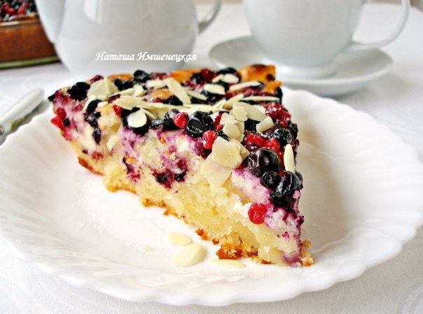 Настоящее блаженство — Творожный пирог с ягодами на йогурте