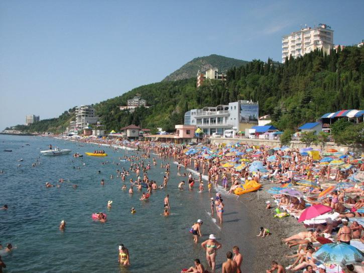 Крым ожидает огромное число туристов, несмотря на указ Путина о возобновлении турпоездок в Турцию