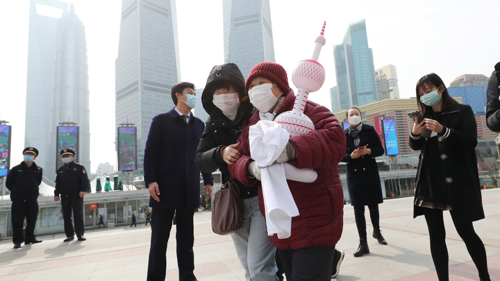 "Пойманы с поличным": Китай обвинил США в занесении коронавируса. Эксперты подтверждают версию биооружия