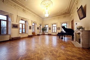 Сотрудники библиотеки района прочитают онлайн-лекцию. Фото предоставили в библиотеке-читальне имени Александра Пушкина