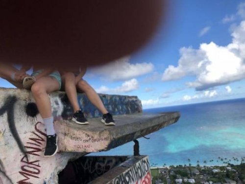 27 прикольных фотографий, наглядно демонстрирующих, почему посторонних не стоит просить вас сфотографировать 