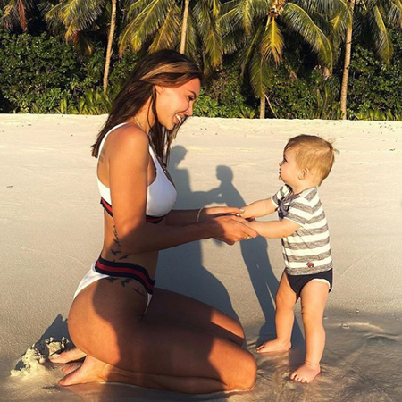 Джиган и Оксана Самойлова с детьми отдыхают на Мальдивах вместе с семьей Тимати Джиган и Оксана Самойлова с детьми отдыхают на Мальдивах вместе с семьей Тимати Звезды,Новости о звездах