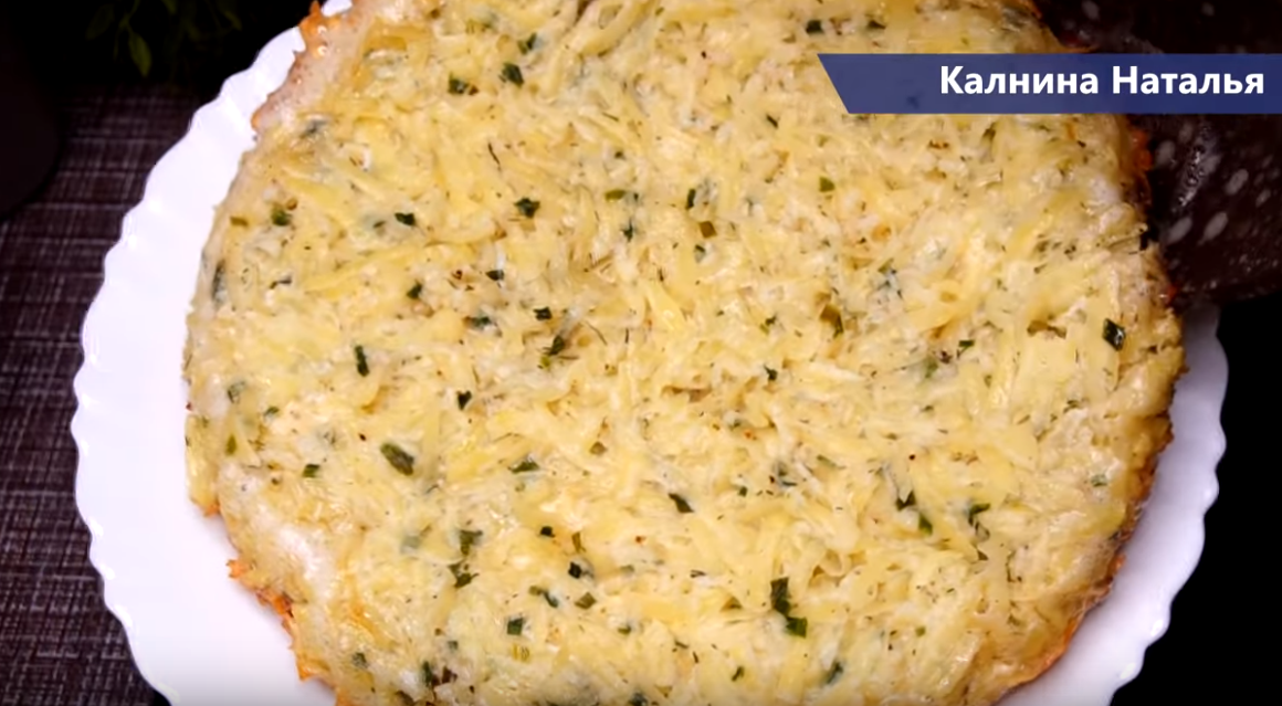 Чудо блюдо из картофеля на сковороде. Недорого и очень вкусно! добавляем, кладем, картофеля, перец, половину, жарим, натрем, терке, грамм, начинка, специи, можно, сковороду, вкусуСыр, вторую, луковицу, грибы, начинками, заливаем, разрежем