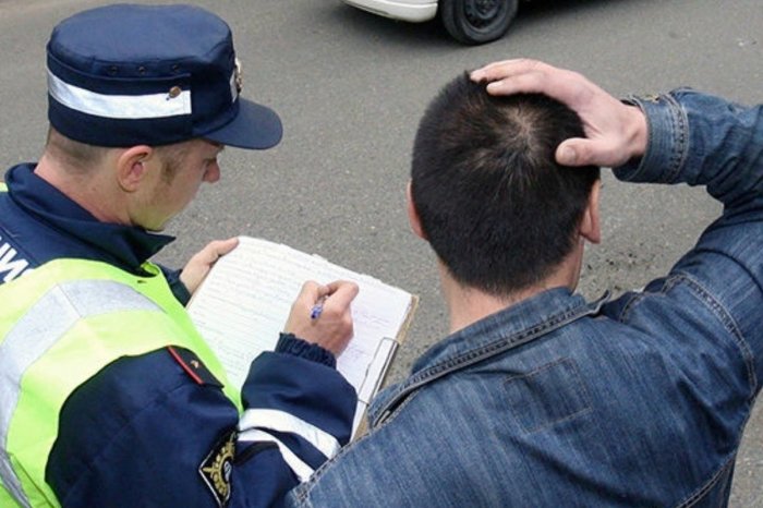 Должен ли водитель следовать в машину ДПС по требованию инспектора: обязательства и правила обязан, автомобилист, водитель, состоянии, машину, инспектора, следовать, точки, зрения, закона, Однако, случае, пройти, права, самом, имеет, когда, улице , служебных, Кроме