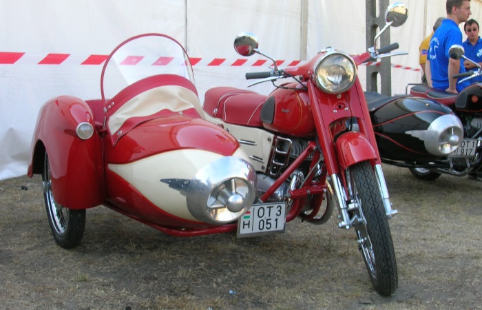 Узнаваемые бренды мотоциклов социалистических стран, которые были востребованы по всему миру