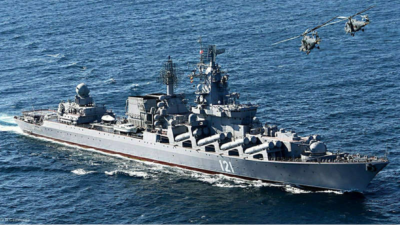 Экипаж затонувшего после пожара крейсера «Москва» прибыл в Севастополь