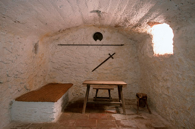 Тюремная камера, в которой Мигель не Сервантес писал своего «Дон Кихота».