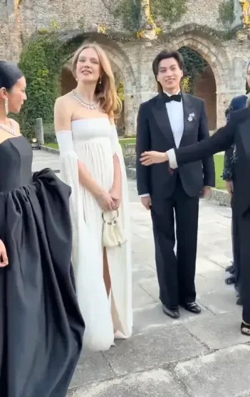 44-летняя супермодель Наталья Водянова, по слухам, ждёт шестого ребёнка Водянова, Наталья, родила, галавечереНаталья, одного, сыном, замужем, более, Сейчас, Портманом, Джастином, аристократом, британским, браке, Лукаса, Виктора, сыновей, детей, старших, троих