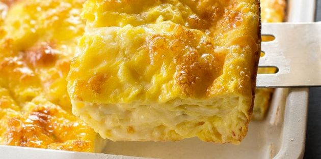 Как приготовить яйца в духовке: Яичная запеканка с творогом и сыром