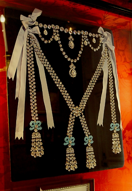 Ожерелье королевы.jpg