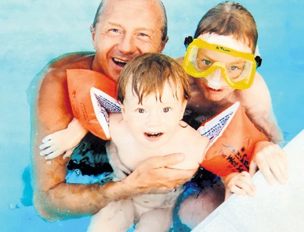 Как сложилась жизнь Натальи Рогожкиной после ухода из жизни ее супруга Андрея Панина Как сложилась жизнь Натальи Рогожкиной после ухода из жизни ее супруга Андрея Панина