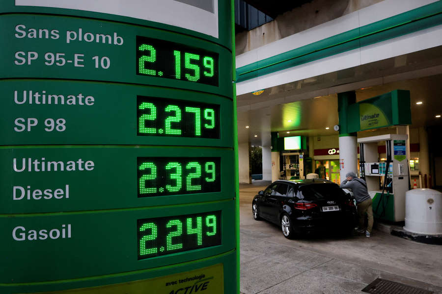 «Момент истины для США». Кто поможет Евросоюзу снизить цены на бензин и еду