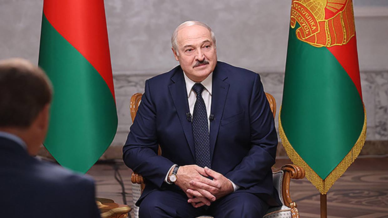 Лукашенко: Украину «подталкивают» к определенным решениям