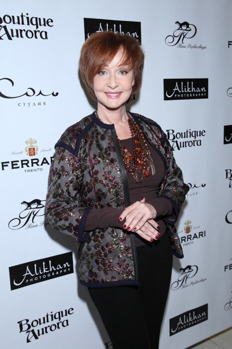 Как красавица-царевна из советской киносказки «Руслан и Людмила» вышла замуж за настоящего миллионера Как красавица-царевна из советской киносказки «Руслан и Людмила» вышла замуж за настоящего миллионера