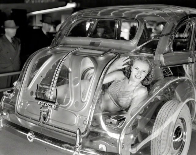 В багажнике не спрячешь. Pontiac Plexiglas Deluxe Six Ghost Car, 1939 год, Нью-Йорке. история, люди, мир, фото