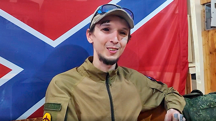 "НЁС БЕДУ": БЫВШИЙ ЛИБЕРАЛ РАССКАЗАЛ О ЧУДЕ, СПАСШЕМ ЕМУ ЖИЗНЬ ПОД ОБСТРЕЛАМИ