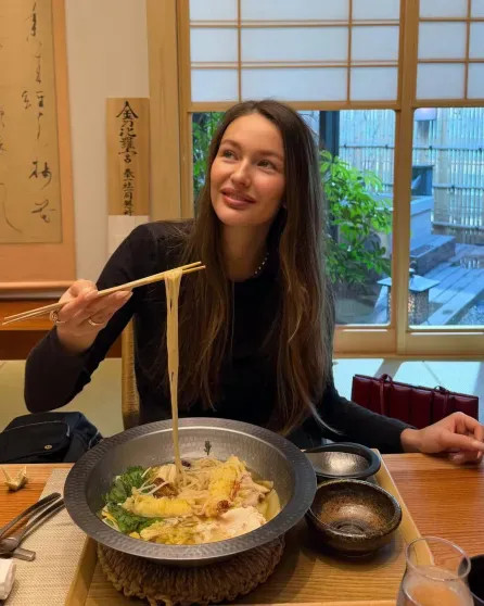 Круизы, бикини и выставки: где и как отдыхают Ксения Собчак, Кристина Романова с детьми, Виктория Лопырёва, Екатерина Климова и жена миллионера Инесса Шевчук Мухина, Ирина, дочерьюЕкатерина, Елена, Самойлова, Шевчук, Климова, Бондаренко, дочерьми, гуляет, Доронина, Инессы, Ксения, ШевчукФото, Кристина, Романова, ШевчукИнесса, Оксана, Расковалова, РомановаКристина