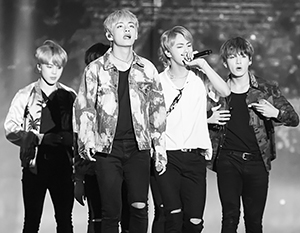 На концертах BTS в Южной Корее зрителям запрещено подпевать их песням