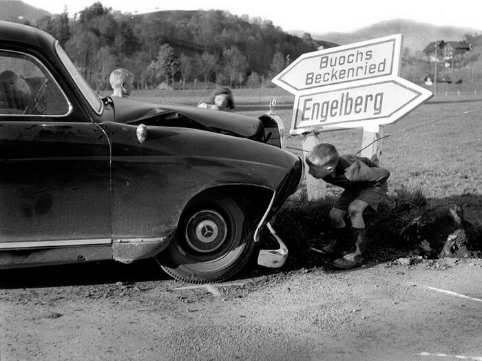 Романтика автомобильных аварий: фотографии Arnold Odermatt
