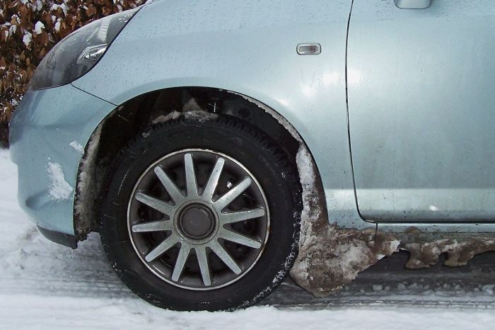 Зачем снимать брызговики на зиму: то, о чем не рассказали в автошколе авто и мото,водителю на заметку